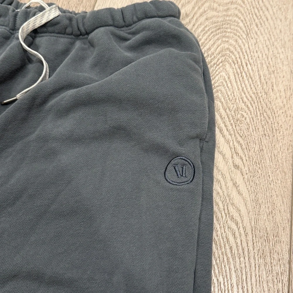 Vuori Fleece Drawstring Sweatpants - Picture 2 of 4